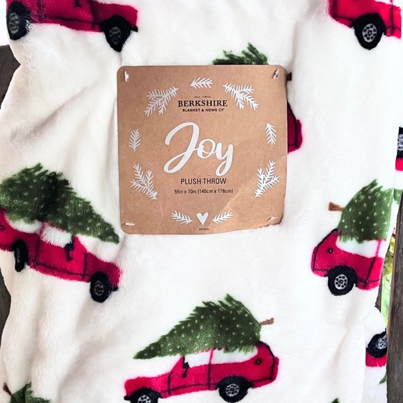 Berkshire Christmas Red Truck Tree Velvet Plush Throw Blanket 55" X 70" - Picture 2 of 2